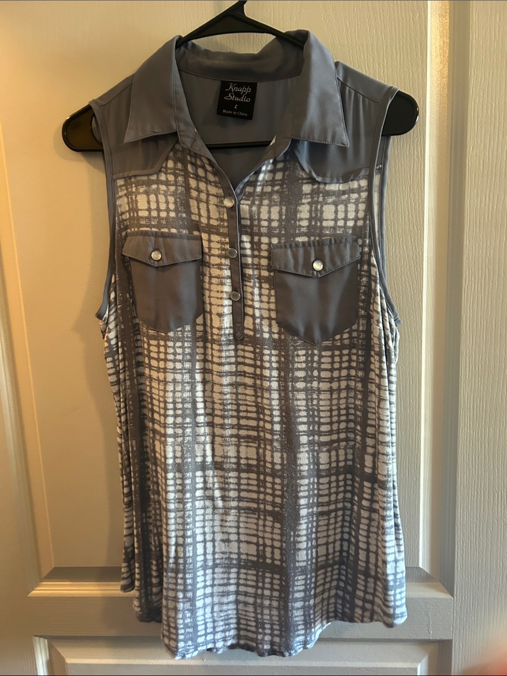 Knapp Studio Sleeveless Grey Plaid Collared Camisole